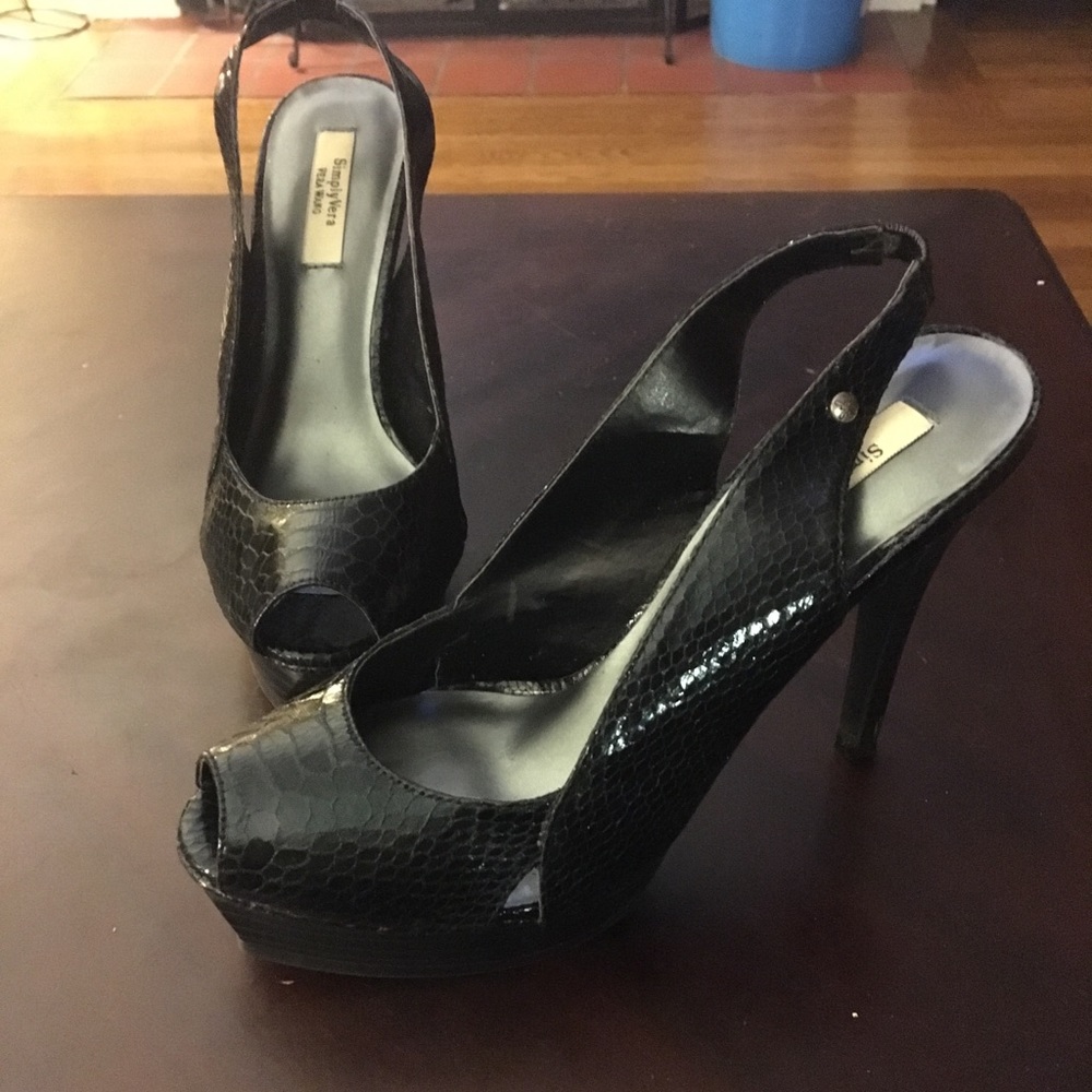 Peep toes